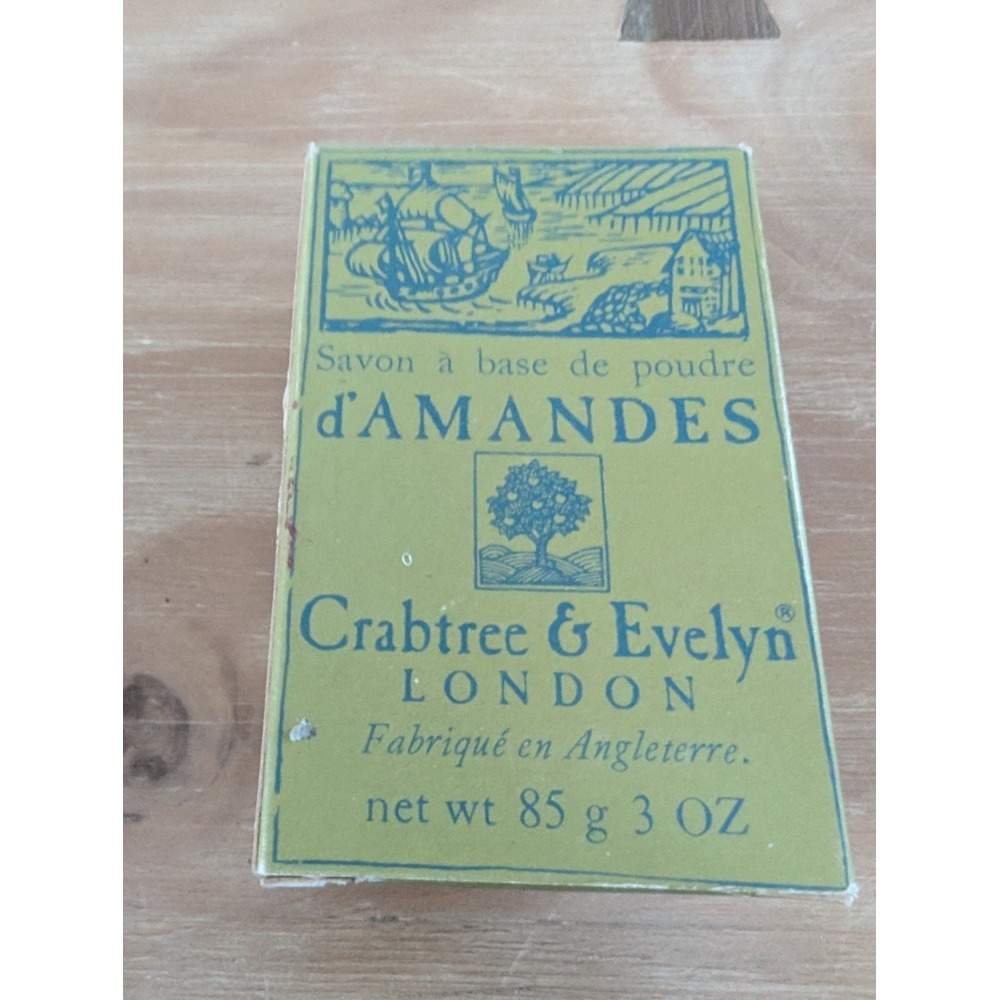 Vintage 1978 Crabtree & Evelyn Almond Meal English Country Soap 3oz 85g‎